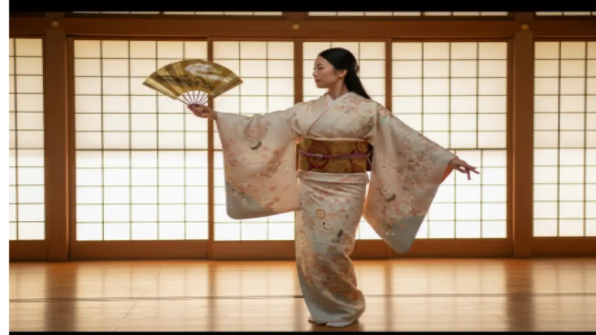 着物扇子の差し方完全マニュアル｜立礼・座礼での上品な作法と見せ方